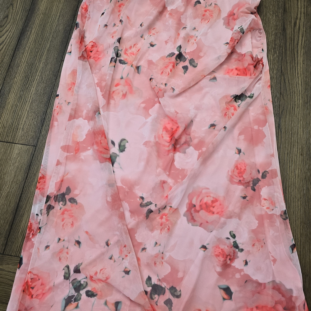 Chic Floral Maxi Skirt in Pink